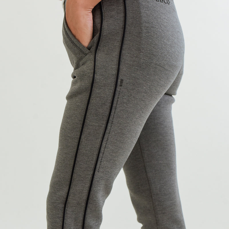 WOMEN’S AIR DOUBLE KNIT JOGGER｜GLAY（A6-5350-11）